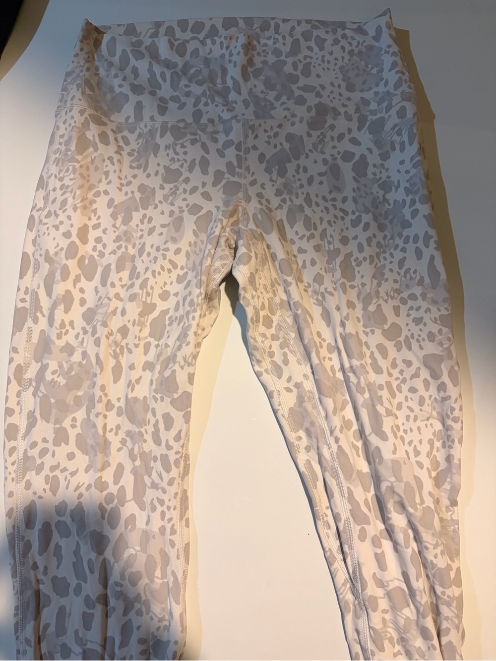 lululemon athletica Neutral Leopard Print Leggings - Beige/White